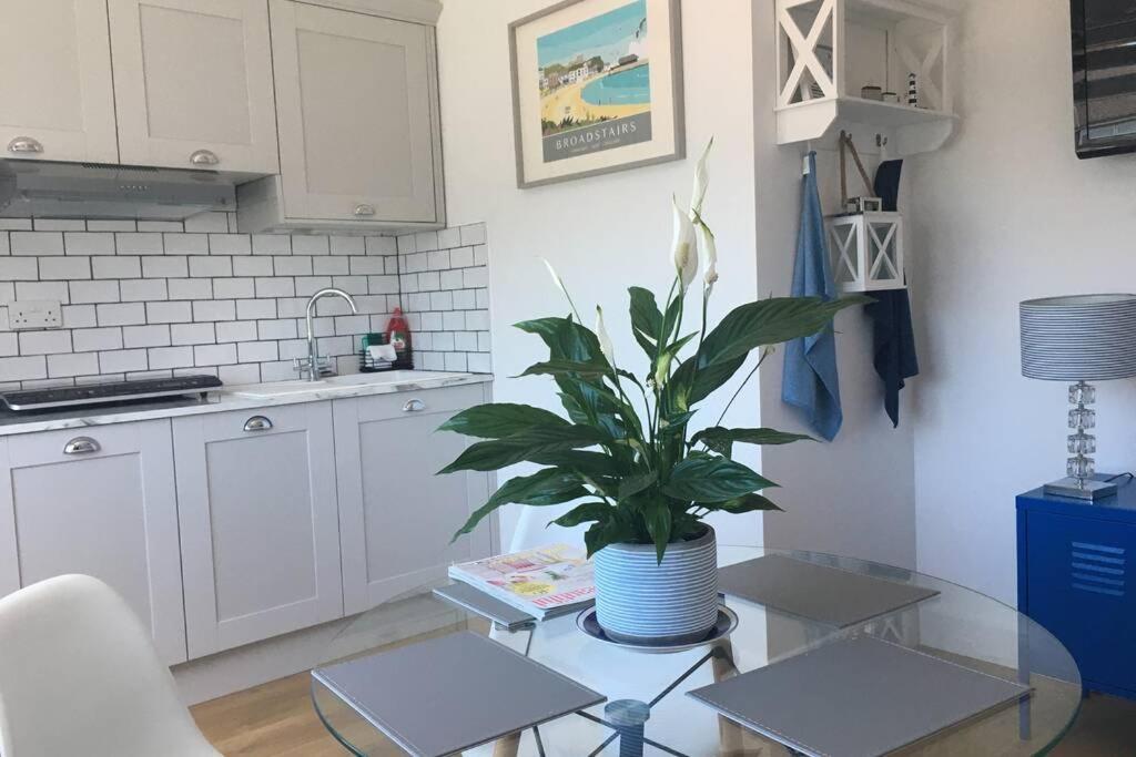 Apartament Stylish Holiday Let In Central Broadstairs Zewnętrze zdjęcie